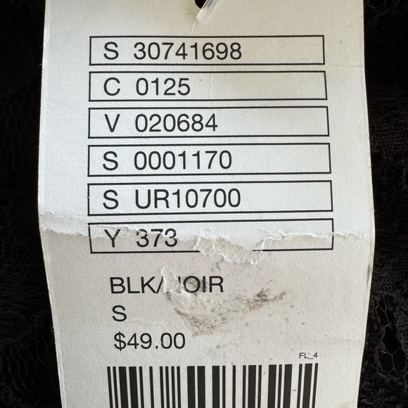 Pins and Needles black scallop edge lace shorts new - Picture 9 of 10